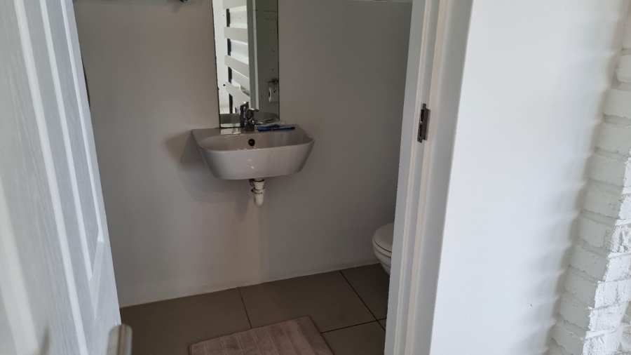 4 Bedroom Property for Sale in East Bank Eastern Cape